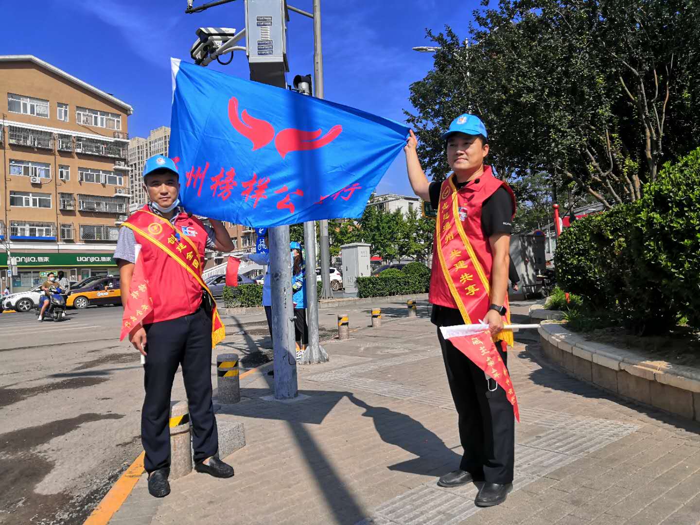 <strong>男人日女人小逼逼视频</strong>